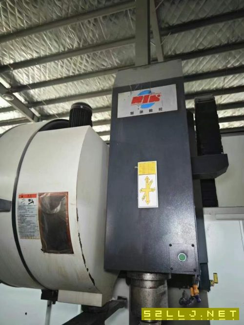 重型1160，50主轴，两线一硬重型南京新浙60VsP加工中.