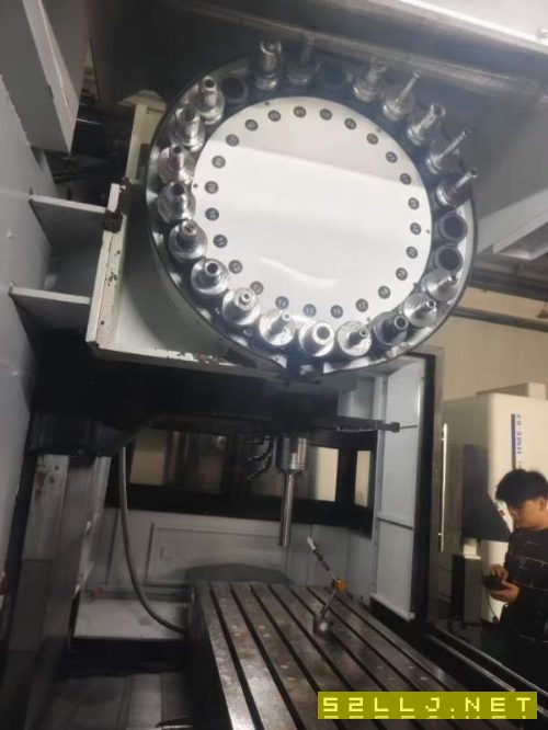 仓库新到一台重型台准1580加工中心发那科MFPLUS系统