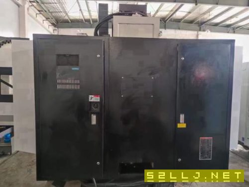 经台典群T-10L加工中心线两一硬导轨，BT40主轴8000转.