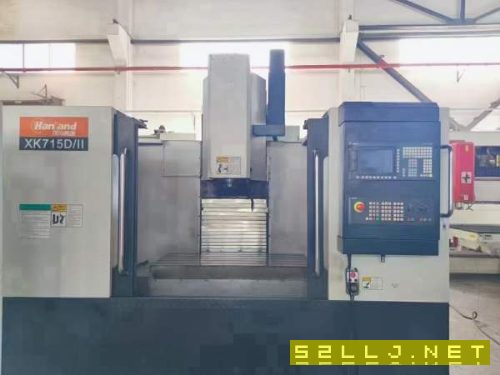 两台汉川715D数控铣、一台发那科MF系统、一台西门子82.
