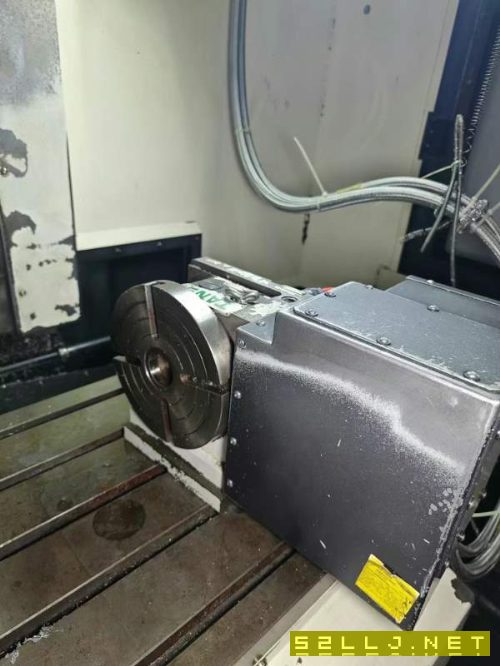 刚买韩国威亚F500加工中心工作台：1200x500mm主轴锥度.