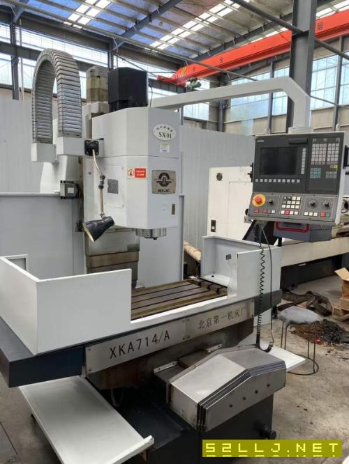 出售两台北一XKA714F，XKA714A，05年产，一台法拉克MC.