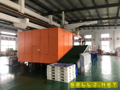 在位出售震雄2200吨注塑机出胶14KG便宜处理