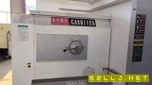 2台准新61125/1500数控车，原价30多，现在半价多点，.
