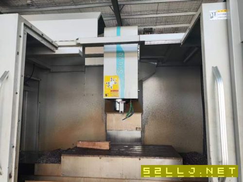 洗洗九成新柯业1060数控铣床，两线一硬，三菱M80系统.