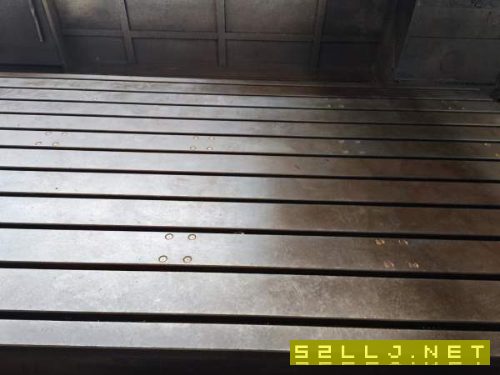 刚刚买下：2017年泉州嘉泰4025龙门一台，bt50齿轮头，.