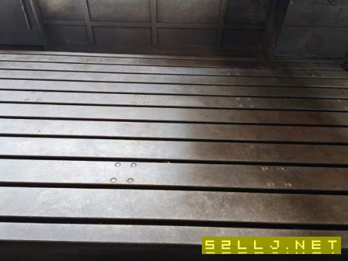 刚刚买下：2017年泉州嘉泰4025龙门一台，bt50齿轮头，.