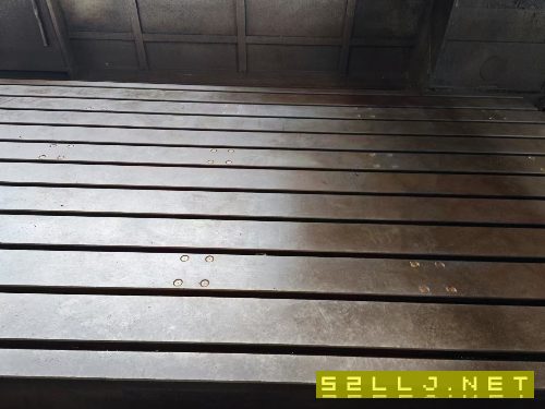 刚刚买下：2017年泉州嘉泰4025龙门一台，bt50齿轮头，.