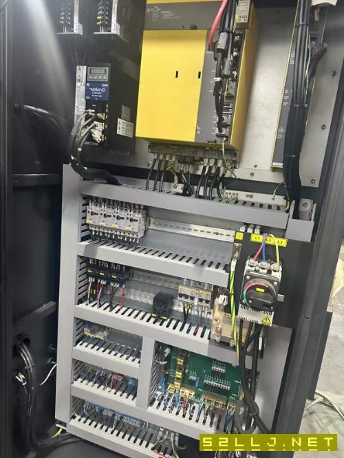 斗山puma2450硬轨机10寸卡盘。