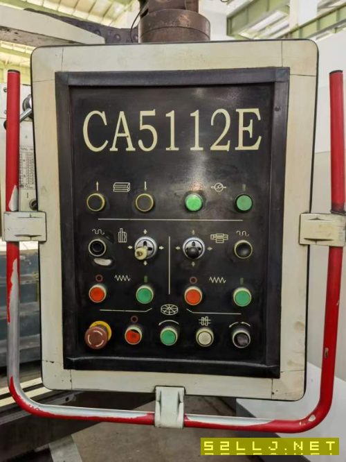 齐一5112立车，带侧刀架