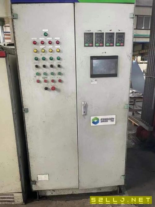 沈阳工厂内出售南通总厂2000吨框架液压机。有效台面2..