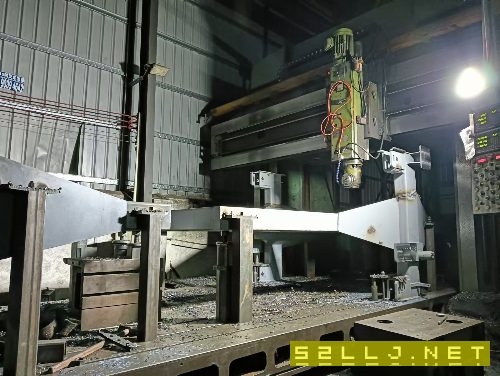 在位出售东方机床厂重型B2025龙门刨床，装上铣头就是.