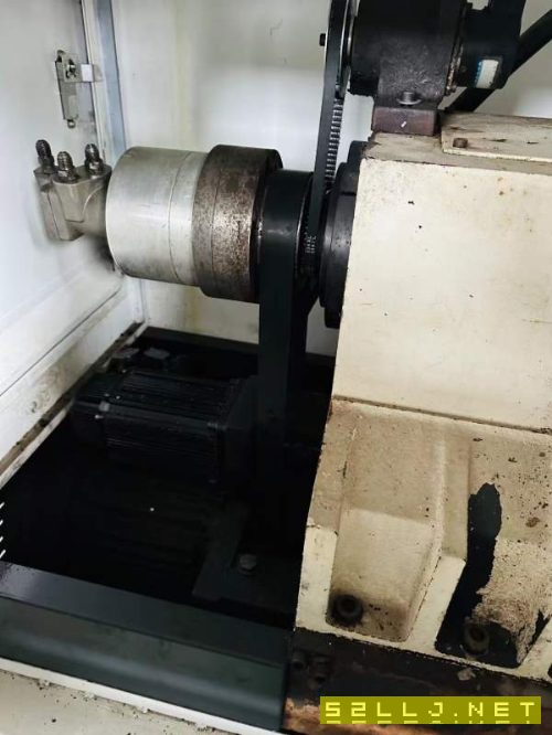 精品瑞远320线轨机一台，6寸液压卡盘，精度1丝左右