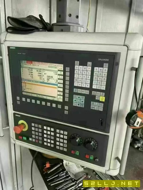 新瑞6513刨台数控镗床、工作台2X1.8米