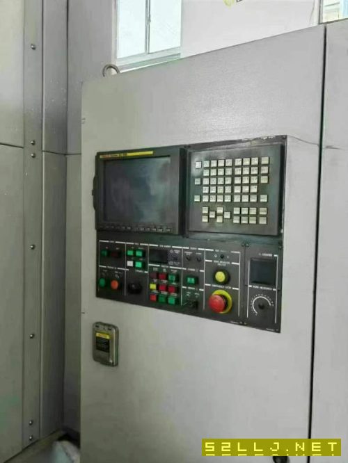 出售：韩国原装起亚KBN135卧式镗床、工作台20001800，.