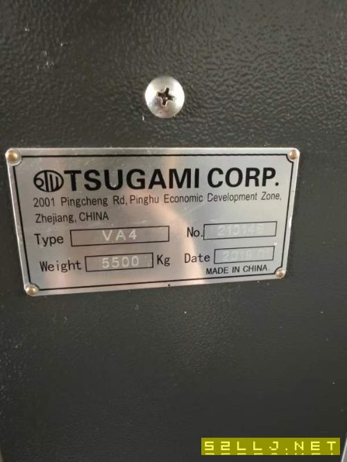 同款两台日本津上VA4高速高精加工中心，主电机18.5KW.