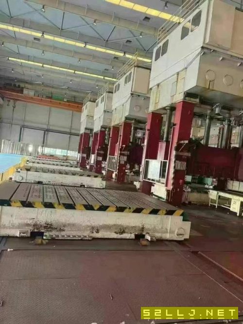 合肥锻压1000吨压力机滑块行程:1300mm开口高度:2000mm.
