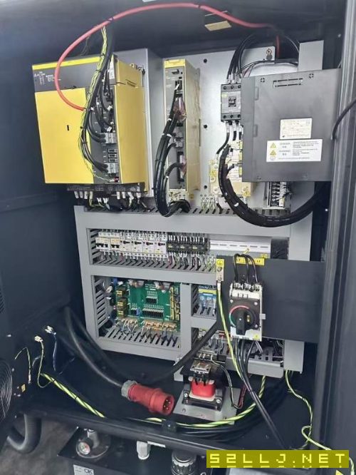 2021年斗山235斜轨数控车床，发那科TF