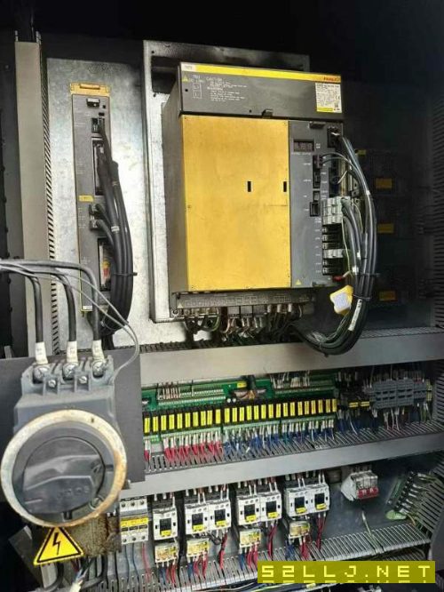 山东永华1060三轴线规BT50主轴。