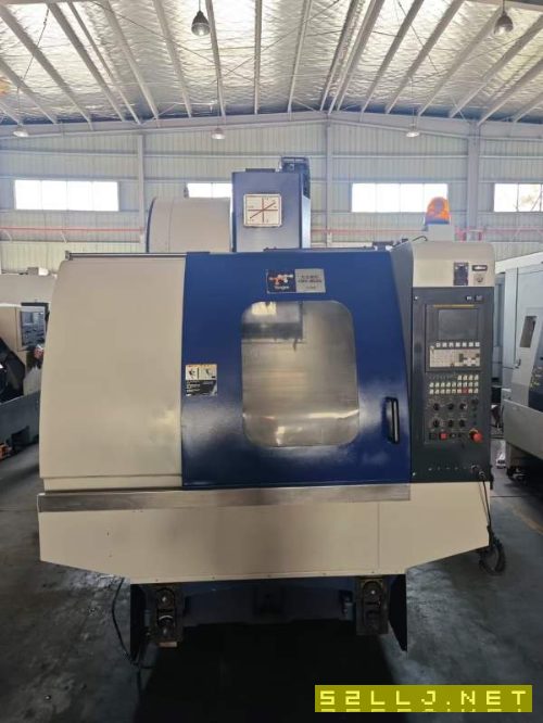 东台850加工中心，精度缪级，价格实惠
