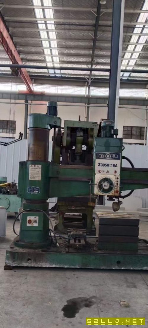 洛阳仓库新春大酬宾出售2013年自贡3050摇臂钻，几乎未.