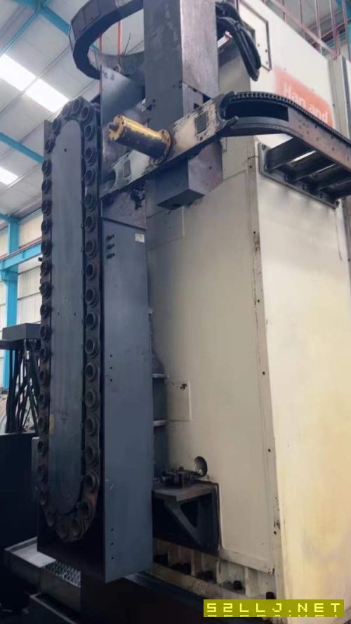 汉川重型110刨台镗一台型号：HPBC1116工作台：1.2m1.4.