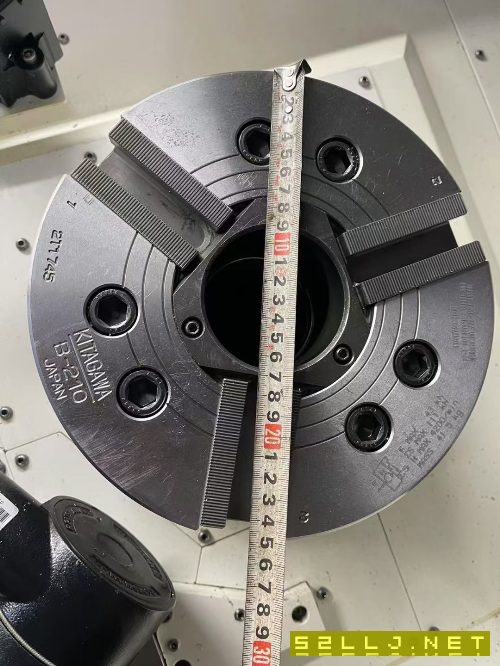 刚刚买下：马扎克300MLY车铣复合，带对刀仪，发那科系.