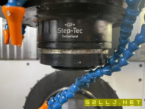 刚刚买下：米克朗500u五轴联动加工中心一台，2022年准.