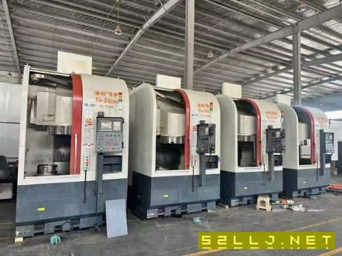 台湾油欣750数控立车还有同款2台台湾油欣750数控立车.