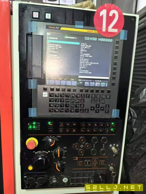 9新马扎克QTE200L数控车床回转直径580mm加工直径280mm.