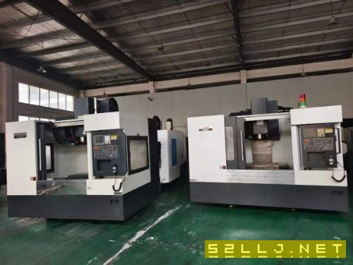 新到一台台湾丽伟V-40M立加加工中心，同款有3台BT40主.