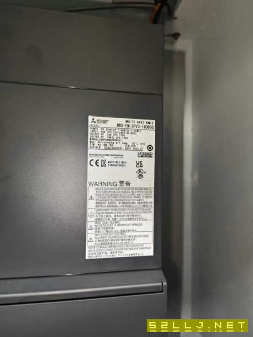 2024年准新易动1370加工中心，三菱M80统系，三滚轴柱.