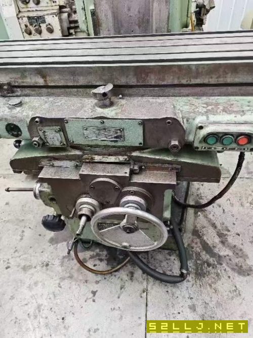 1.2万出售,电器有毛病。超低价出售北一96年产X63W万.