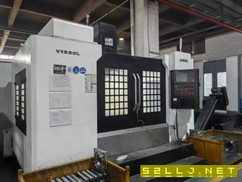 2021年产1380加工中心配BT50主轴。