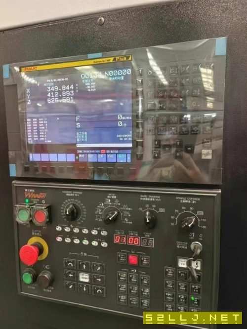 同款两台台湾颖元AU1401加工中心，配BBT50.主轴6000转.