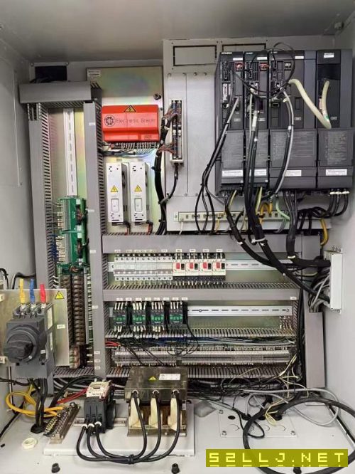 海天VMC1000L加工中心2台主轴：台湾罗翌BT40主轴转速.