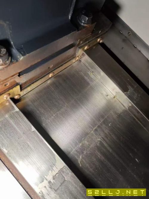 4台韩国现代威亚L300C数控车床，91孔。回转直径750mm.