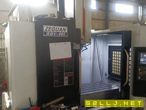 深圳泽冠，三线960皮带10000转，在位BT40精度一丝。