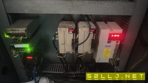 沈阳I5T5.2数控斜规刀塔机床一台，8寸中空