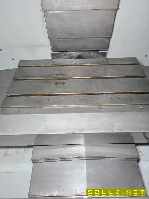 同款2台美国哈挺GX710PLus小钢炮加工中心，BT40主轴/.