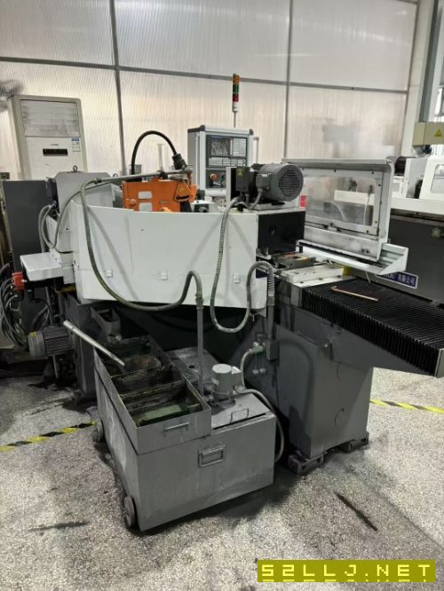 上海MKA1320/750数控外圆磨床