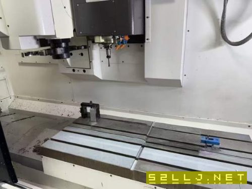 上市研发中心买下同款5台日本大隈款MXR-560V-e加工中.