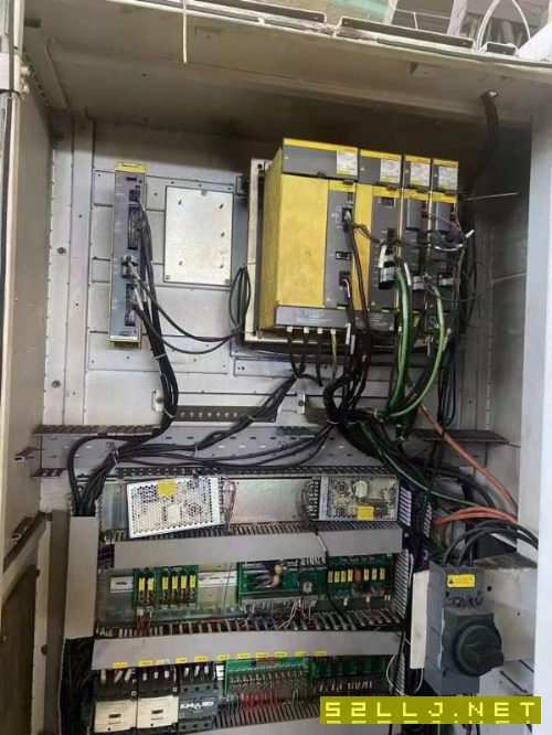 友佳1160加工中心！三硬轨，BT50主轴，带中心出水！价.