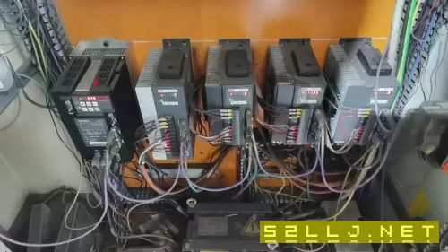 匈牙利500双工作台卧加，镶钢导轨滚柱滑块，转台一度一分，60把链式刀库。.