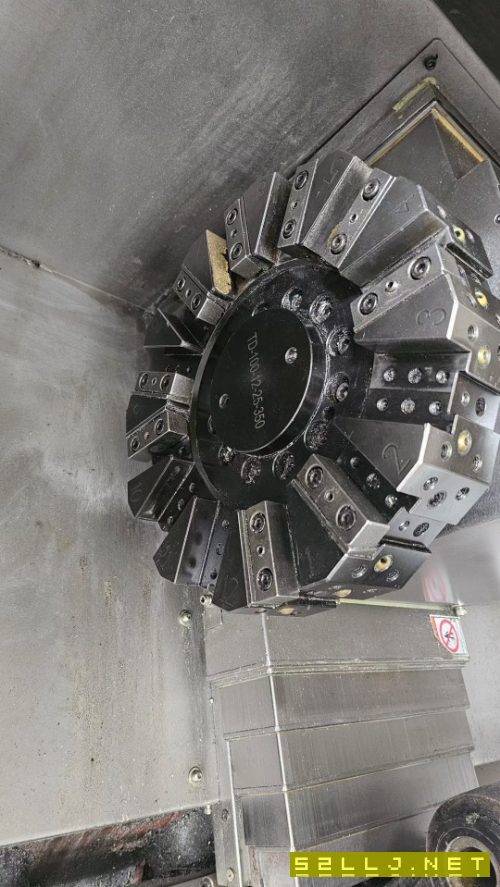 杭州惠勒LT-210，8寸卡盘主轴电机11/15KW，回转直径51.