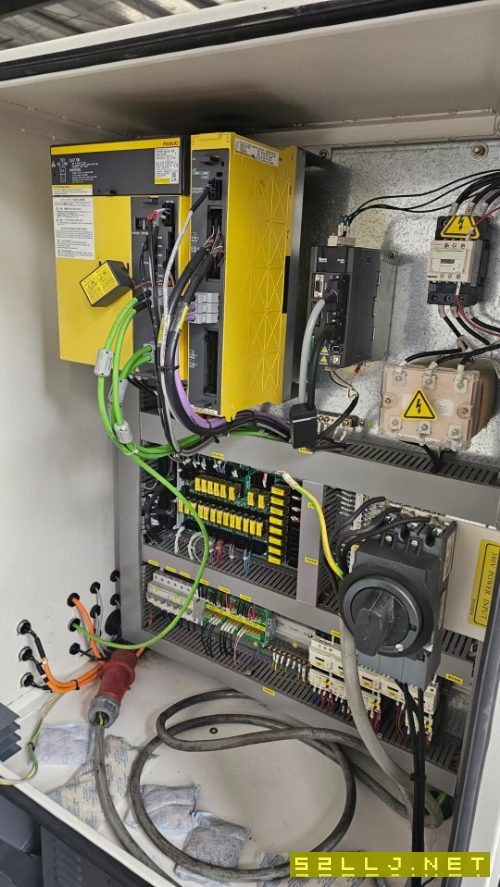 杭州惠勒LT-210，8寸卡盘主轴电机11/15KW，回转直径51.