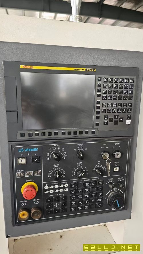 杭州惠勒LT-210，8寸卡盘主轴电机11/15KW，回转直径51.