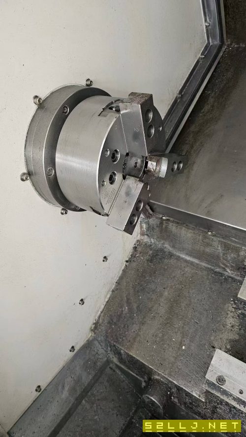 杭州惠勒LT-210，8寸卡盘主轴电机11/15KW，回转直径51.