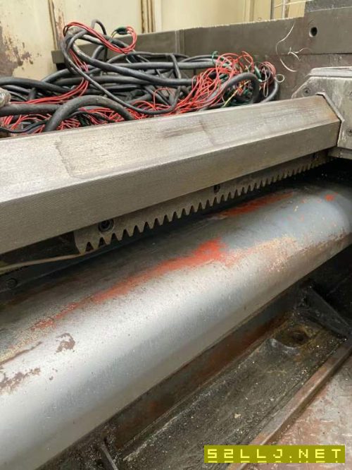 普利森61100数控卧车，加工直径1000mm，加工长度1500m.