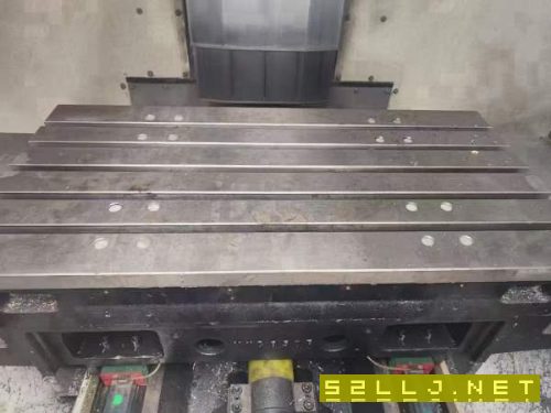 刚到一台准新机，国盛855加工中心，40主轴，8000转，.